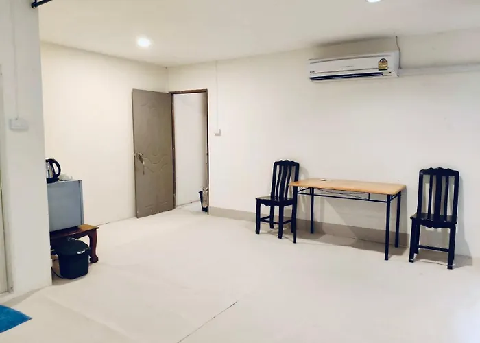 Kohchang Stayin Premium Hotel In Beach Street Market
